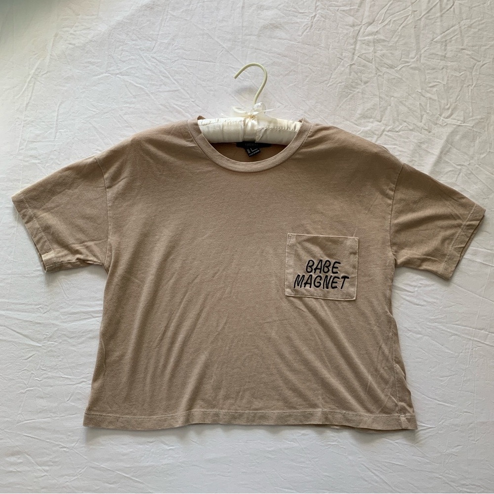 Babe Magnet Tan Cropped Tee - Picture 2 of 6